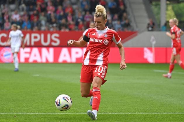 Linda DALLMANN FCB , action,single action,single picture,crop,full body shot,whole figure soccer test match FC Bayern Muenchen women Real Madrid 4 1, on 21 08 2025 FC Bayern Campus Soccer 1 Bundesliga,season 2024 2025