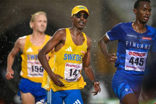 250822 Suldan Hassan of Sweden competes in mens 10 000 meter during day 1 of the athletics gala Finnkampen on August 22, 2025 in Stockholm Photo Emma Wallskog BILDBYRAN COP 320 EW0563 friidrott athletics friidrett finnkampen day 1 bbeng  Copyright: EMMAxWALLSKOG BB250822EW091