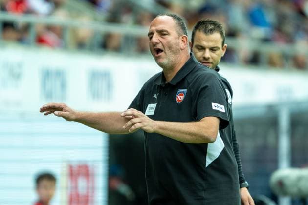 Frank Schmidt FC Heidenheim, Head Coach , is disappointed, dissatisfied, GER, 1 FC Heidenheim vs VFL Wolfsburg, Football, Bundesliga, 1 Matchday, Season 2025 2026, 23 08 2025, DFL DFB REGULATES PROHIBIT ANY USE OF PHOTOGRAPHS AS IMAGE SEQUENCES AND OR QUASI VIDEO, GER, 1 FC Heidenheim vs VFL Wolfsburg, Football, Bundesliga, Matchday 1, Season 2025 2026, 23 08 2025 Heidenheim Copyright: xEibner-Pressefotox EP_EER