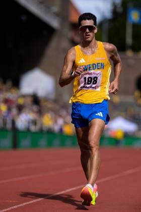 250824 Perseus Karlström of Sweden competes in men™s 10 000 meters race walk during day 3 of the athletics gala Finnkampen on August 24, 2025 in Stockholm Photo Joel Marklund BILDBYRAN kod JM JM0722 bbeng friidrott athletics friidrett finnkampen finnkampen 2025 gang Sverige  Copyright: JOELxMARKLUND BB250824JM112