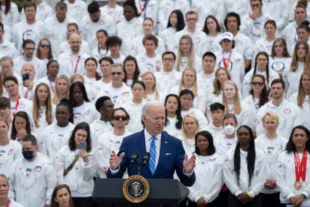 May 4, 2022, Washington, District of Columbia, USA: United States President Joe Biden welcomes Team USA to the White House to celebrate their participation Tokyo 2020 Summer Olympic and Paralympic Games and Beijing 2022 Winter Olympic and Paralympic Games, at the White House in Washington, DC on May 4, 2022 Copyright: xChrisxKleponisx