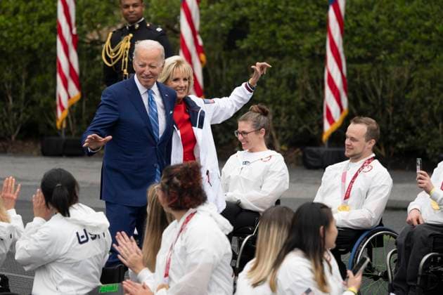 May 4, 2022, Washington, District of Columbia, USA: United States President Joe Biden and first lady Dr. Jill Biden arrive to celebrate U.S. athletes participation in the Tokyo 2020 Summer Olympic and Paralympic Games and Beijing 2022 Winter Olympic and Paralympic Games, at the White House in Washington, DC on May 4, 2022 Copyright: xChrisxKleponisx