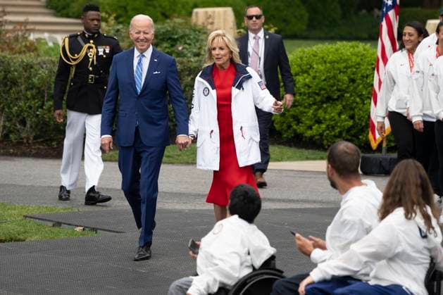 May 4, 2022, Washington, District of Columbia, USA: United States President Joe Biden and first lady Dr. Jill Biden arrive to celebrate U.S. athletes participation in the Tokyo 2020 Summer Olympic and Paralympic Games and Beijing 2022 Winter Olympic and Paralympic Games, at the White House in Washington, DC on May 4, 2022 Copyright: xChrisxKleponisx
