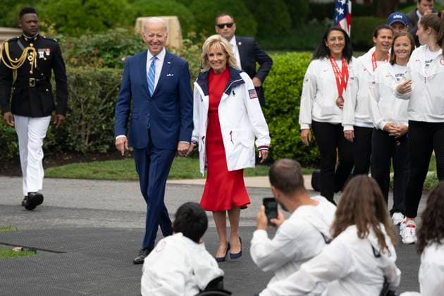 May 4, 2022, Washington, District of Columbia, USA: United States President Joe Biden and first lady Dr. Jill Biden arrive to celebrate U.S. athletes participation in the Tokyo 2020 Summer Olympic and Paralympic Games and Beijing 2022 Winter Olympic and Paralympic Games, at the White House in Washington, DC on May 4, 2022 Copyright: xChrisxKleponisx