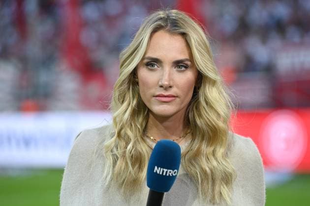 Anna KRAFT, Presenter, Portrait, Portrait, Cropped single image, Single subject, Soccer 2 Bundesliga, 4 Matchday, Fortuna Duesseldorf D Karlsruher SC KA 0 0 on 30 08 2025 at Merkur Spiel Arena Duesseldorf Germany DFL regulations prohibit any use of photographs as image sequences and or quasi video Â