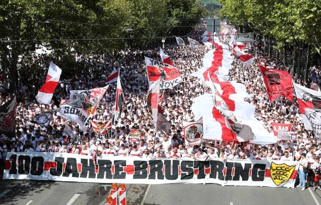 30 08 25 VfB Stuttgart Borussia Mönchengladbach Germany, Stuttgart, 30 08 2025, Football, Bundesliga, VfB Stuttgart Borussia Mönchengladbach Fan Caravan