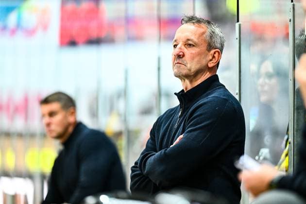 Thomas Popiesch Coach, Head Coach, Head Coach, Krefeld Pinguine , GER, Düsseldorfer EG vs Krefeld Pinguine, Ice Hockey, Gottfried Schultz NRW Cup, 2 Matchday, Season 2025 2026, 31 08 2025, GER, Düsseldorfer EG vs Krefeld Pinguine, Ice Hockey, Gottfried Schultz NRW Cup, 1 Matchday, Season 2025 2026, 31 08 2025 Iserlohn Copyright: xJonasxBrockmann Eibner-Pressefotx EP_JBN