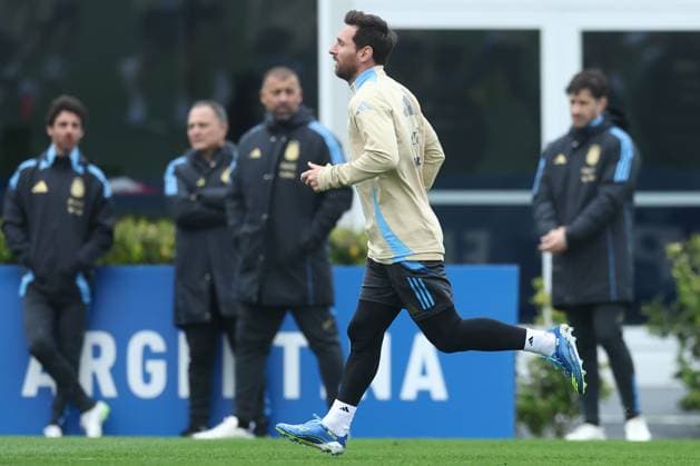 Argentina™s forward Lionel Messi takes part in a training session in Ezeiza, Buenos Aires Province, on September 2, 2025, ahead of the FIFA World Cup 2026 qualifier football matches against Venezuela EZEIZA ARGENTINA Copyright: xALEJANDROxPAGNIx