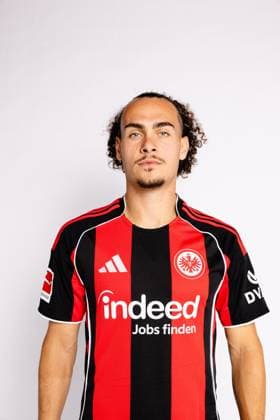 Arthur Theate Eintracht Frankfurt portrait appointment 2025 2026 1 BL Bundesliga soccer portrait appointment, headshot, portrait, introduction, presentation, press appointment 2025 2026 Studio Shooting Studioshooting