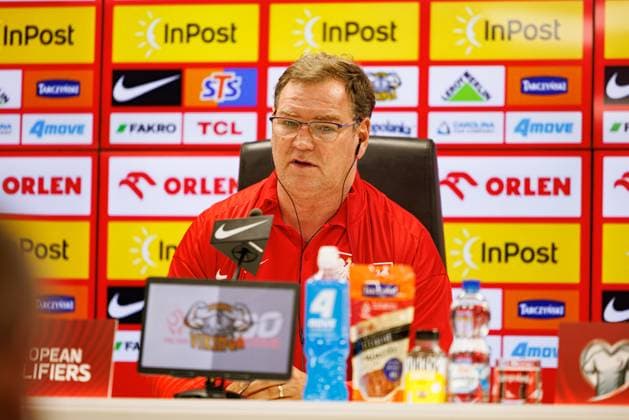 Jan Urban seen during Official press conference, PK, Pressekonferenz of Polish National football team before World Cup 2026 European qualification game against Netherlands (Maciej Rogowski Ball Raw Images) Rotterdam De Kuip Netherlands Copyright: xMaciejxRogowskix maciejrogowski_netherlands_poland_pressconference2526-34