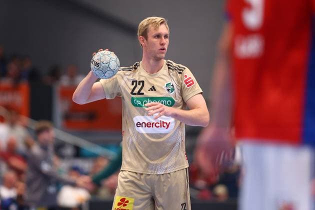 22 Marian Michalczik TSV Hannover Burgdorf Handball I Men I Bundesliga Daikin HBL I Season 2025 2026 I 2 Matchday I HSV Hamburg TSV Hannover Burgdorf I 03 09 2025 I Sporthalle Hamburg