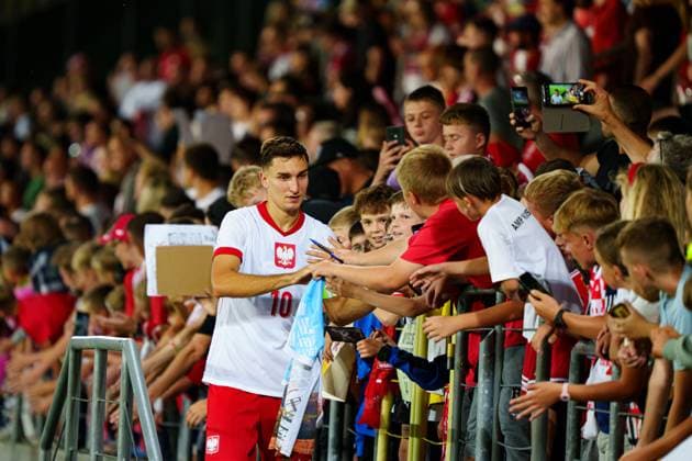 Tomasz Pienko seen during U21, U 21 2027 EURO Qualifying, EM, Europameisterschaft game between national teams of Poland and North Macedonia (Kazimierz Koper Ball Raw Images) Cracow Marshall Pilsudski Cracovia Stadium Poland Copyright: xMaciejxRogowskix kazimierz_koper_poland_macedonia_u21_2526-115