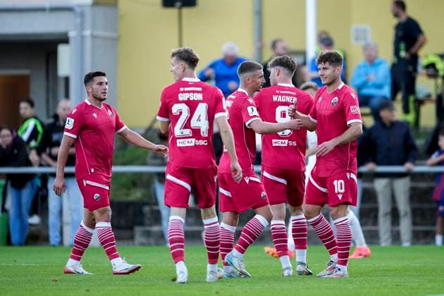 SV Sandhausen SVS players, celebrate the goal, celebrate the goal, goal, celebration, cheer, cheers about the goal, rejoicing, joy, optimistic, positive, game scene, highlight, action, 09 09 2025, Zuzenhausen Germany , football, bfv Rothaus Cup, round of 16, FC Zuzenhausen SV Sandhausen xozx