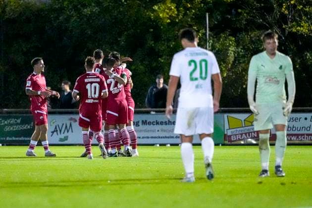 SV Sandhausen SVS players, celebrate the goal, celebrate the goal, goal, celebration, cheer, cheers about the goal, joy, joy, optimistic, positive, game scene, highlight, action, 09 09 2025, Zuzenhausen Germany, football, bfv Rothaus Cup, round of 16, FC Zuzenhausen SV Sandhausen xozx