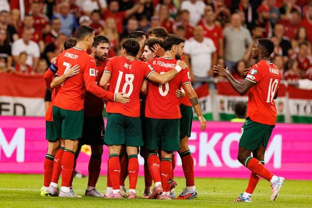 Players of Portugal seen celebrating after goal from Bernardo Silva during World Cup 2026 European qualification game between national teams of Hungary and Portugal (Maciej Rogowski Ball Raw Images) Budapest Puskas Arena Hungary Copyright: xMaciejxRogowskix maciejrogowski_hungary_portugal_2526-18