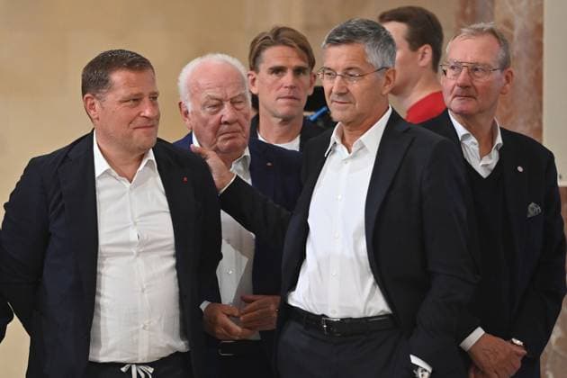 from left Max EBERL Sports Director FC Bayern Muenchen , Walter MENNEKES 2 Vice President FC Bayern Muenchen hen ,Christoph FREUND Sports Director Bayern Muenchen ,Herbert HAINER President Bayern Muenchen ,Prof Dr Dieter MAYER Vice President FCB Markus SOEDER State Premier of Bavaria and CSU Chairman receives the champion teams of FC Bayern in the State Chancellery in Munich on 10 09 2025,