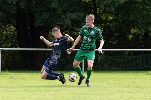 duel, duel, fight, tackle, duel, fight, tackle Samuel Schlotter SG Ahldorf Muehlen Dettensee, 09 vs Florian Kreth TSF Dornhan II, 23 SG Ahldorf Muehlen Dettensee TSF Dornhan, Football District League 4 Matchday, Season 2025 2026, 14 09 25 GER, SG Ahldorf Muehlen Dettensee TSF Dornhan, Football District League, 4 Matchday, Season 2024 2025, 14 09 25 Horb Copyright: xEibner-Pressefoto KirstenxThiemax