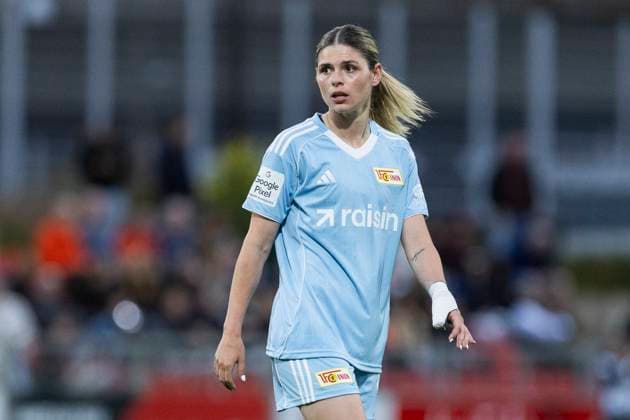 Google Pixel Frauen Bundesliga Bayer 04 Leverkusen Union Berlin 15 09 2025 Eileen Campbell Union Berlin, 10 on matchday 2 of the Google Pixel Frauen Bundesliga in the game Bayer 04 Leverkusen vs Union Berlin on 15 09 2025 at Ulrich Haberland Stadion in Leverkusen Copyright: xBEAUTIFULxSPORTS Meuselx