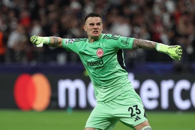 Goalkeeper Michael Zetterer Eintracht Frankfurt celebrat the goal 1 1 during the UEFA Champions League 2025 26 League Phase MD1 match between Eintracht Frankfurt and Galatasaray at Deutsche Bank Park in Frankfurt, Germany on September 18, 2025 UEFA Champions League, League Phase MD1 Eintracht Frankfurt vs Galatasaray Photo by Joaquim Ferreira Copyright: JoaquimxFerreira