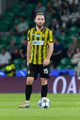 September 18, 2025, Lisbon, Lisbon, Portugal: Kairat midfielder from Israel OFRI ARAD (15) in action during the game for the Matchday 1 of Group Phase for the UEFA Champions League between Sporting and Kairat at Estadio Jose de Alvalade Lisbon Portugal - ZUMAs359 20250918_zsp_s359_045 Copyright: xAlexandrexdexSousax