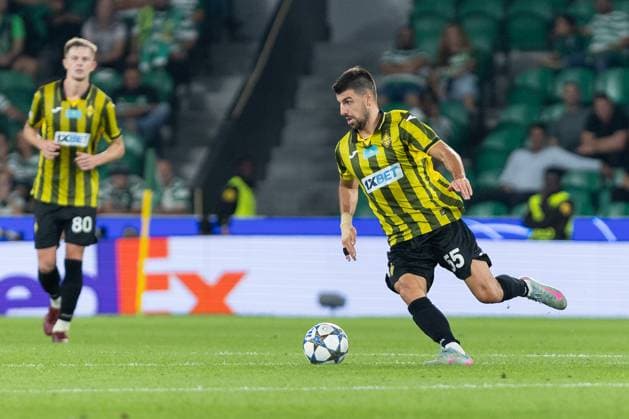 September 18, 2025, Lisbon, Lisbon, Portugal: Kairat midfielder from Belarus VALERI GROMYKO (55) in action during the game for the Matchday 1 of Group Phase for the UEFA Champions League between Sporting and Kairat at Estadio Jose de Alvalade Lisbon Portugal - ZUMAs359 20250918_zsp_s359_051 Copyright: xAlexandrexdexSousax