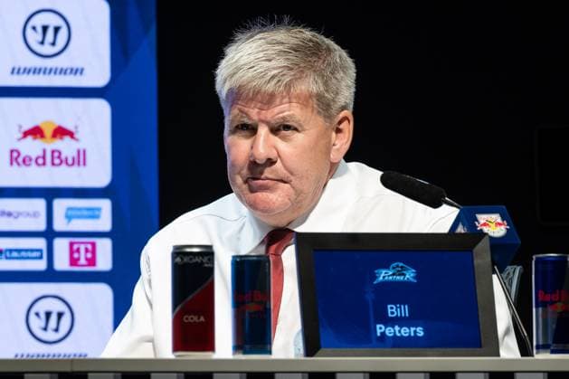 Bill Peters Head Coach, Augsburger Panther at the post-match press conference GER, EHC Red Bull Muenchen vs Augsburger Panther, Ice Hockey, DEL, Matchday 3, Season 2025 2026, 19 09 2025 GER, EHC Red Bull Muenchen vs Augsburger Panther, Ice Hockey, DEL, Matchday 3, Season 2025 2026, 19 09 2025 Muenchen Copyright: xEibner-Pressefoto HeikexFeinerx EP_HFR