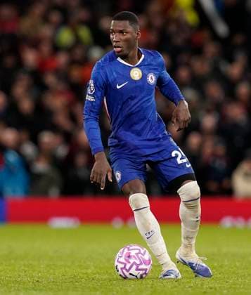 Manchester, England, 20th September 2025. Moises Caicedo of Chelsea during the Manchester United, ManU vs Chelsea Premier League match at Old Trafford, Manchester. Picture credit should read: Andrew Yates Sportimage EDITORIAL USE ONLY. No use with unauthorised audio, video, data, fixture lists, club league logos or live services. Online in-match use limited to 120 images, no video emulation. No use in betting, games or single club league player publications. SPI_104_AY_MAN_UTD_CHELSEA SPI-4149-0104