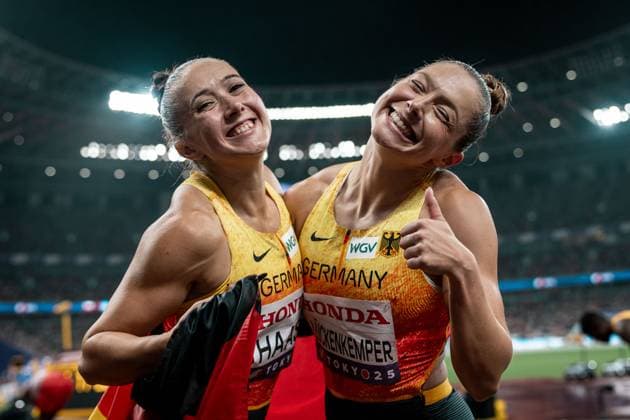 Rebekka Haase 4Ã-100 m relay women, Sprintteam Wetzlar , Gina Lueckenkemper 4Ã-100 m relay women, SCC Berlin ,JPN, Leichtathletik, Athletics, World Athletics Championships 2025, Weltmeisterschaft 2025, Tokio 2025, 21 09 2025, JPN, Leichtathletik, Athletics, World Athletics Championships 2025, Weltmeisterschaft 2025, Tokio 2025, 21 09 2025 Tokio Copyright: xStefanxMayerx EP_SMR