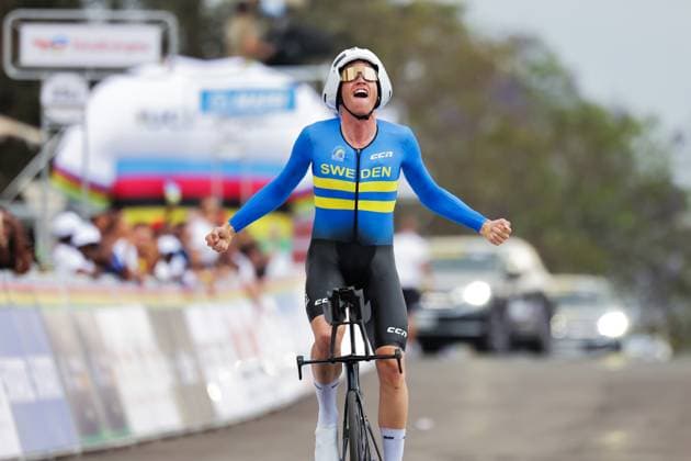 2025 UCI Road World Championships Picture by Alex Whitehead SWpix.com - 22 09 2025 - Cycling - 2025 UCI Road World Championships - BK Arena to Kigali Convention Centre, Kigali, Rwanda - Men Under-23 Individual Time Trial (ITT) - Jakob Soderqvist (Sweden) Wins the Men Under-23 Individual Time Trial (ITT) World Championship, WM, Weltmeisterschaft Copyright: x xSWpix.comx(t axPhotographyxHubxLtd)xAlexxWhitehead SWpix.comx SWP-3030-5807