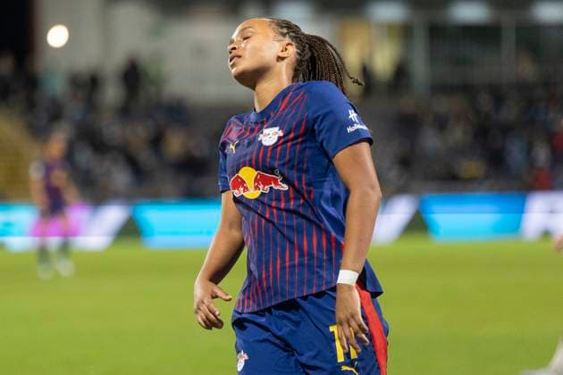 Google Pixel Womens Bundesliga Eintracht Frankfurt RB Leipzig, 22 09 2025 Lisa Baum RB Leipzig 11 , clipping, portrait portrait, Eintracht Frankfurt RB Leipzig, Frankfurt, Stadion am Brentanobad, 22 9 2025 Copyright: xBEAUTIFULxSPORTS Gawlikx