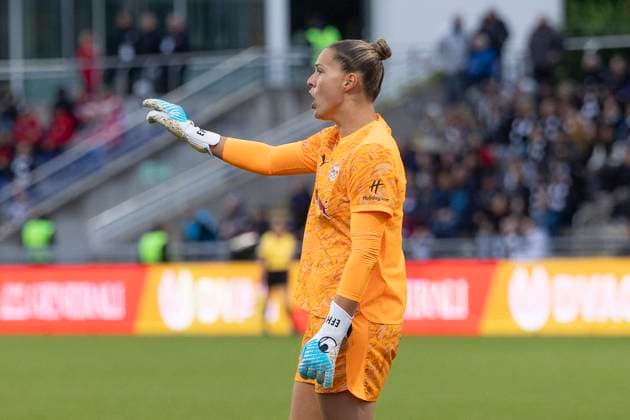 Google Pixel Womens Bundesliga Eintracht Frankfurt RB Leipzig, 22 09 2025 Elvira Herzog RB Leipzig 1 , clipping, portrait portrait, Eintracht Frankfurt RB Leipzig, Frankfurt, Stadion am Brentanobad, 22 9 2025 Copyright: xBEAUTIFULxSPORTS Gawlikx
