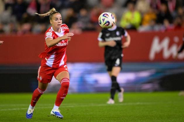 Soccer, Google Pixel Womens Bundesliga, 20250923, FC Bayern Munich SC Freiburg In the picture Giulia GWINN Bayern, 7 Munich FC Bayern Campus Bayern Germany Copyright: Passion2Press MarkusxFischerx