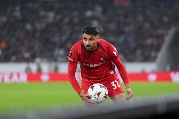 Vincenzo Grifo SC Freiburg, 32 on the ball , Germany, Football, UEFA Europa League, 1 matchday, league phase, 2025 2026, SC Freiburg vs FC Basel, 24 09 2025, Europa Park Stadion, Freiburg, Germany Freiburg Europa Park Stadion Baden Württemberg Germany Copyright: xArnexAmbergx