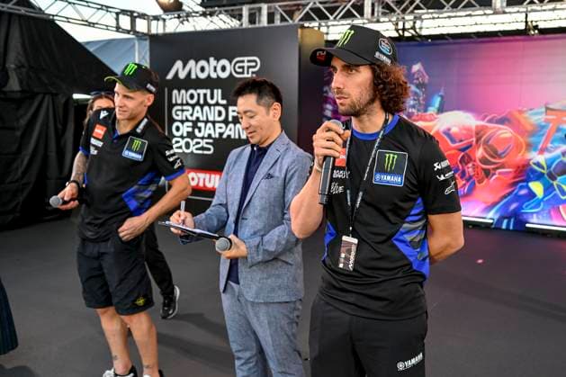 MOTO - MOTO GP - GRAND PRIX OF JAPAN 2025 QUARTARARO Fabio (fra), Monster Energy Yamaha MotoGP, Yamaha YZR-M1, portrait RINS Alex (spa), Monster Energy Yamaha MotoGP, Yamaha YZR-M1, portrait with fans during the 2025 MotoGP Motul Grand Prix of Japan on the Twin Ring Motegi Circuit from September 26 to 28, At Motegi, Japan - MotegiJapan  Copyright: xGIGIxSOLDANOx