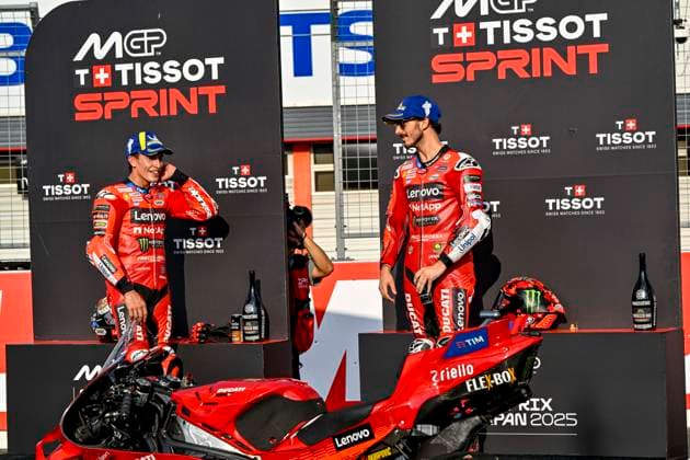 MOTO - MOTO GP - GRAND PRIX OF JAPAN 2025 BAGNAIA Francesco (ita), Ducati Lenovo Team, Ducati Desmosedici GP25, portrait celebrates his victory of the Sprint race with MARQUEZ Marc (spa), Ducati Lenovo Team, Ducati Desmosedici GP25, portrait during the 2025 MotoGP Motul Grand Prix of Japan on the Twin Ring Motegi Circuit from September 26 to 28, At Motegi, Japan - MotegiJapan Copyright: xGIGIxSOLDANOx