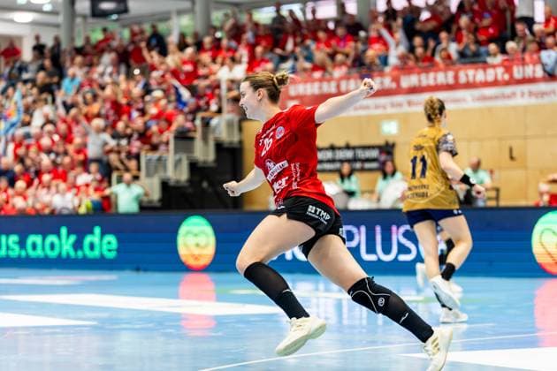28 09 2025, GER, Handball, Women, Season 2025 2026, DHB Pokal 2 Runde Achtelfinale, Thueringer HC Buxtehuder SV Anna Szabo Thueringer HC,26 99947 Bad Langensalza Salza Halle Sporthalle Mehrz Thüringen Germany
