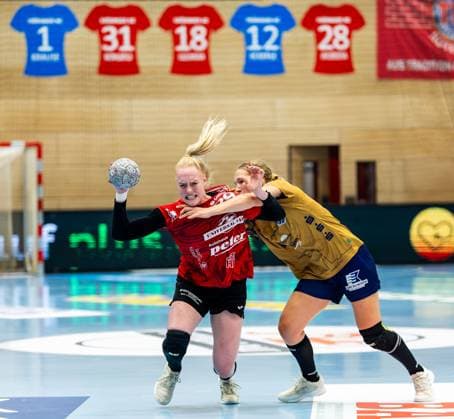 28 09 2025, GER, Handball, Women, Season 2025 2026, DHB Cup 2 Round Round of 16, Thueringer HC Buxtehuder SV Johanna Reichert Thueringer HC,29 99947 Bad Langensalza Salza Halle Sporthalle Mehrz Thüringen Germany