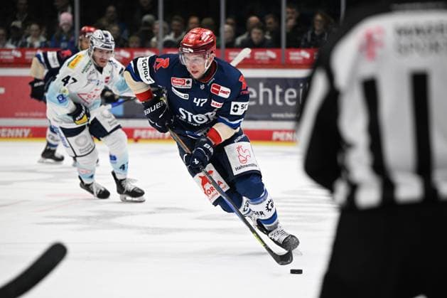 Alexander Karachun Schwenninger Wild Wings Schwenninger Wild Wings v Dresdner Eisloewen, DEL, Main Round Matchday 7, 2025 2026 Season, 02 10 2025 Schwenninger Wild Wings v Dresdner Eisloewen, DEL, Main Round Matchday 7, 2025 2026 Season, 02 10 2025 Schwenningen Copyright: xEibner-Pressefoto SvenxLaeglerx EP_SVL