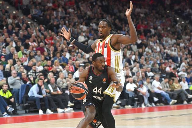 Kamar BALDWIN FCB , action,duel against Ebuka IZUNDU Belgrade Basketball Euro League,season 2025 2026, FC Bayern Muenchen Red Star Belgrade on 02 10 2025, S A P G A R D EN