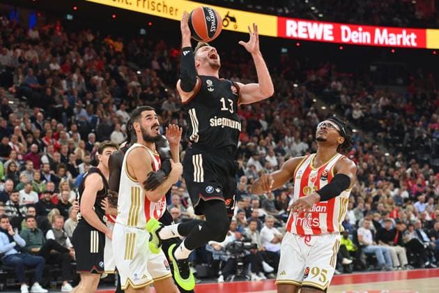 Andreas OBST FCB , action,duel against Chima MONEKE Belgrade u d Nikola KALINIC Belgrade,li Basketball Euro League,season 2025 2026, FC Bayern Muenchen Red Star Belgrade on 02 10 2025, S A P G A R D EN