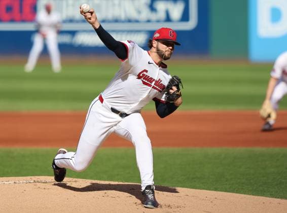 Cleveland Guardians starting pitcher Slade Cecconi (44) throws against the Detroit Tigers in the first inning during game three of a MLB, Baseball Herren, USA American League Wild Card series at Progressive Field in Cleveland, Ohio on Thursday, October 2, 2025.  CLE20251002902 AARONxJOSEFCZYK