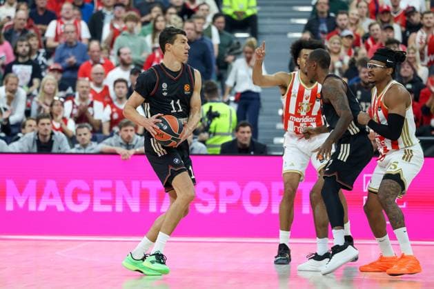 Vladimir Lucic FC Bayern Basketball, 11 with ball with Chima Moneke Red Star Belgrade, 95 and Jordan Nwora Red Star Belgrade, 33 , with Isiaha Mike FC Bayern Basketball, 22 , GER, FC Bayern Basketball vs Crvena Zvezda Meridianbet Red Star Belgrade, Basketball, Euroleague, 2 Matchday, Season 2025 2026, 02 10 2025, GER, FC Bayern Basketball vs Crvena Zvezda Meridianbet Red Star Belgrade, Basketball, Euroleague, 2 Matchday, Season 2025 2026, 02 10 2025 Munich Copyright: xEibner-Pressefoto JennixMaulx EP_JML