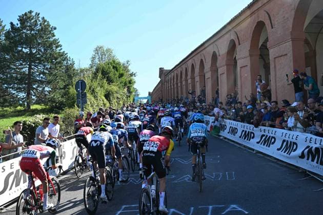 04-10-2025 Giro Dell emilia; Bologna - San Luca;