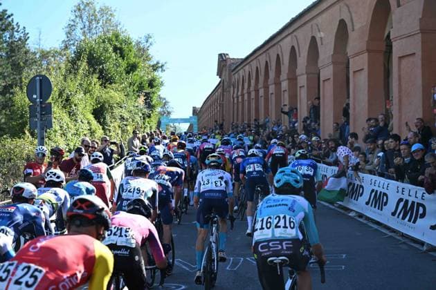 04-10-2025 Giro Dell emilia; Bologna - San Luca;