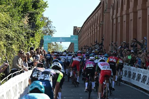 04-10-2025 Giro Dell emilia; Bologna - San Luca;