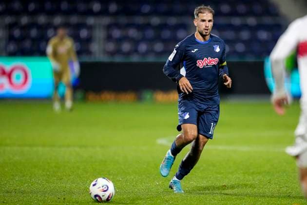 Luka Djuric Duric, TSG II, 10 , on the ball, cropped, full body, single image, single photo, action, action, 05 10 2025, Sinsheim Germany , Soccer, 3 Liga, TSG 1899 Hoffenheim II VfB Stuttgart II, DFB DFL REGULATIONS PROHIBIT ANY USE OF PHOTOGRAPHS AS IMAGE SEQUENCES AND OR QUASI VIDEO xozx