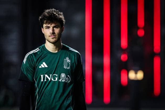 Belgium s goalkeeper Senne Lammens pictured during an open training session of the Red Devils, the Belgian national soccer team, at the Proximus Basecamp in Tubize, Monday 06 October 2025. The team is preparing for the matches against North Macedonia (10 10) and Wales (13 10). BRUNOxFAHY x136342640x