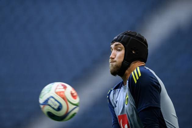251009 goalkeeper Noel Törnqvist of the Swedish men s national football team at a training session on October 9, 2025 in Stockholm Photo Jesper Zerman BILDBYRAN kod JZ JZ0623 fotboll football soccer fotball vm kval kval fifa world cup qualifier qualifier träning practice training sverige sweden sverige a bbeng  Copyright: JESPERxZERMAN BB251009JZ010