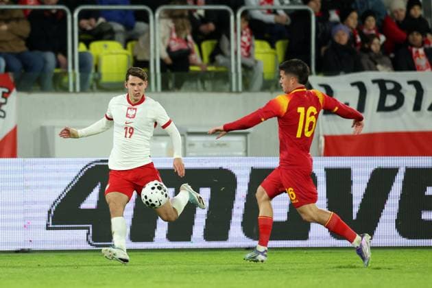 KATOWICE 10.10.2025 MECZ ELIMINACJE MLODZIEZOWYCH MISTRZOSTW EUROPY U21, U 21 GRUPA E: POLSKA - CZARNOGORA --- UEFA EUROPEAN UNDER-21 CHAMPIONSHIP 2027 QUALIFYING ROUND FOOTBALL GROUP E MATCH: POLAND - MONTENEGRO MARCEL KRAJEWSKI BALSA VUKOTIC FOT. PIOTR KUCZA FOTOPYK NEWSPIX.PL --- newspix.pl POLAND OUT!