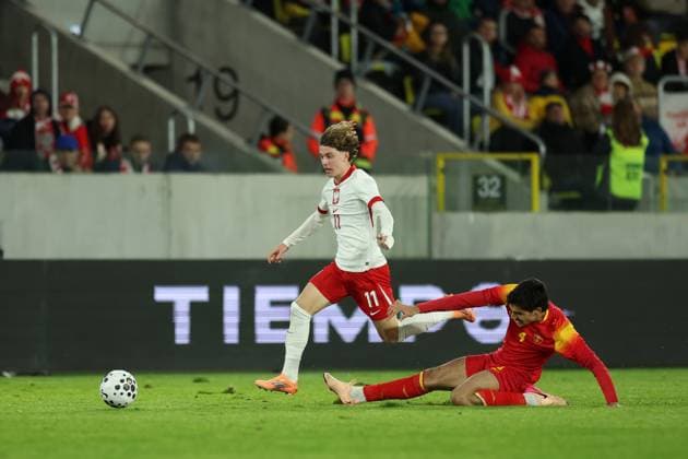 KATOWICE 10.10.2025 MECZ ELIMINACJE MLODZIEZOWYCH MISTRZOSTW EUROPY U21, U 21 GRUPA E: POLSKA - CZARNOGORA 2:0 --- UEFA EUROPEAN UNDER-21 CHAMPIONSHIP 2027 QUALIFYING ROUND FOOTBALL GROUP E MATCH: POLAND - MONTENEGRO 2:0 JAN FABERSKI MARKO FRANETA FOT. PIOTR KUCZA FOTOPYK NEWSPIX.PL --- newspix.pl POLAND OUT!